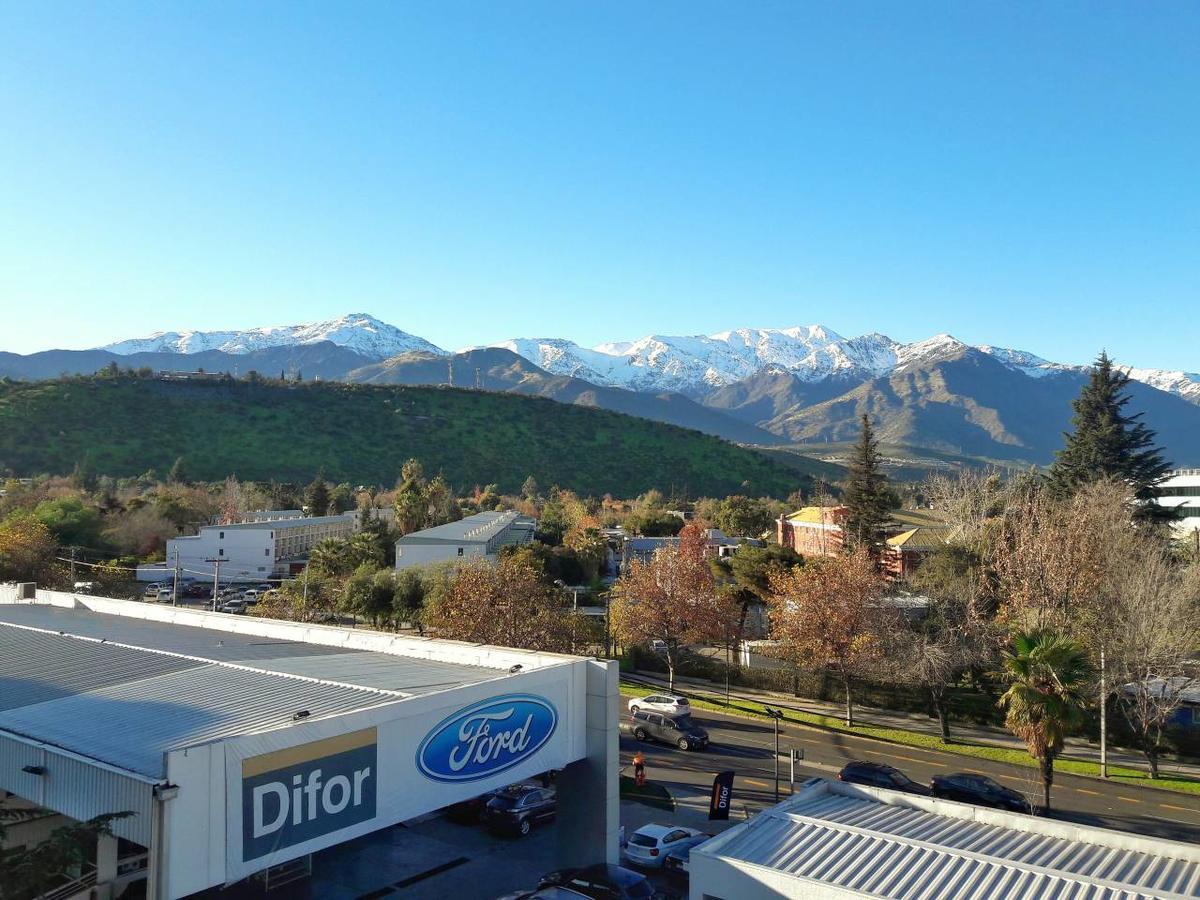 Appartamento Lotus Blanc Studio- W/ Mountain View, Pool And Gym Santiago del Cile Esterno foto